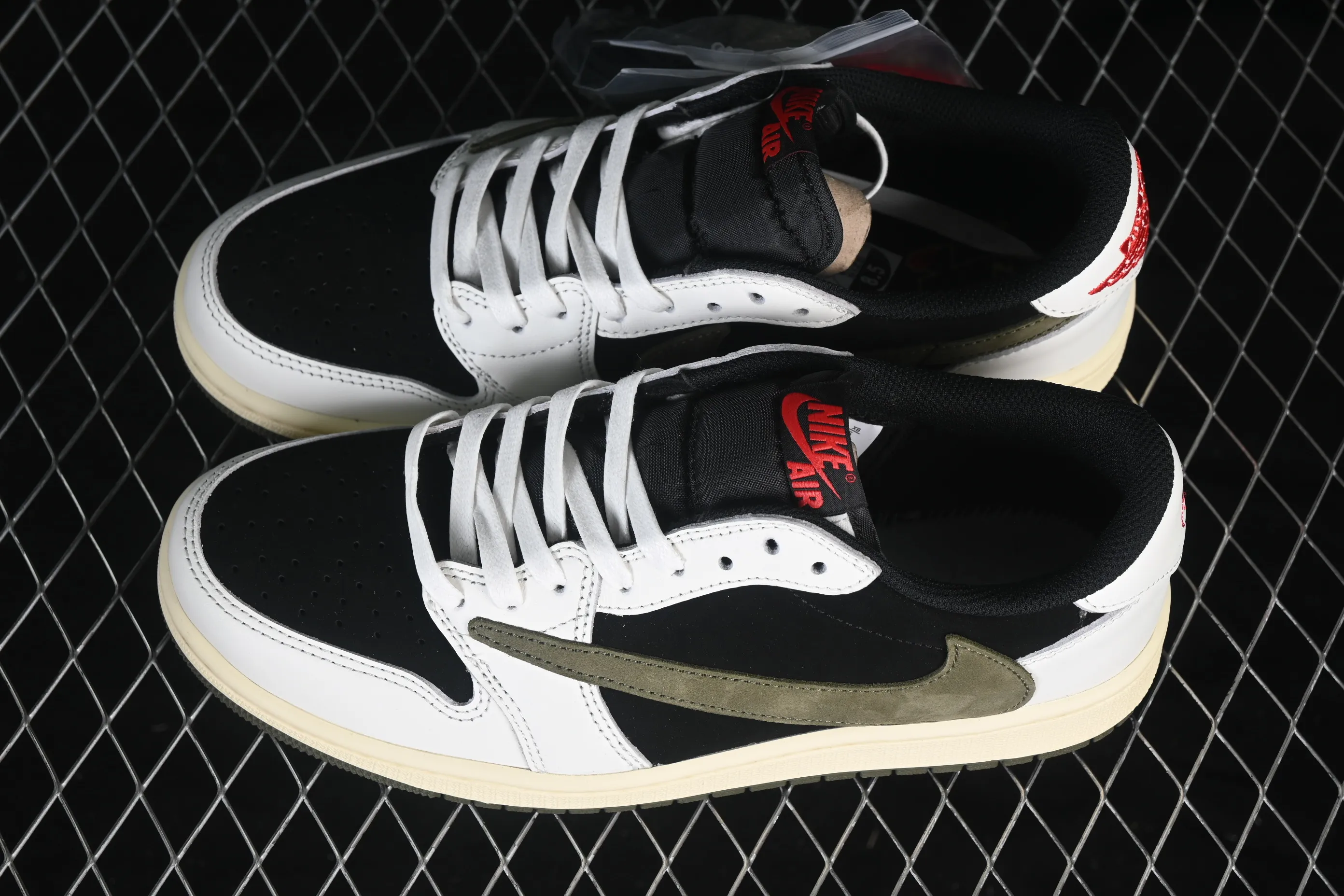 All categories Air Jordan Jordan series basketball shoes Air Jordan 1 Low ZG version Travis Scott x Air Jordan 1 Low OG AJ1 Joe 1 undercut low top full head layer DZ4137-106